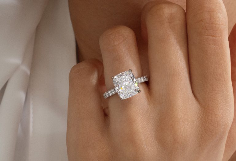 The 4 Carat Ring: Forever Beauty For Your Finger