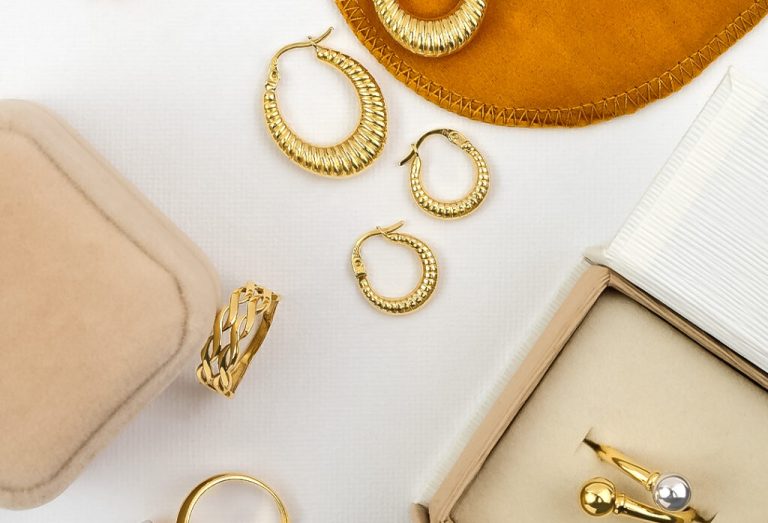 The Ultimate Guide to Buying Gold Jewelry: Your Personalized Style Statement
