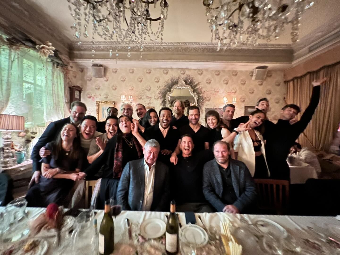 Sasha Roiz Relationship Status: What You Need to Know