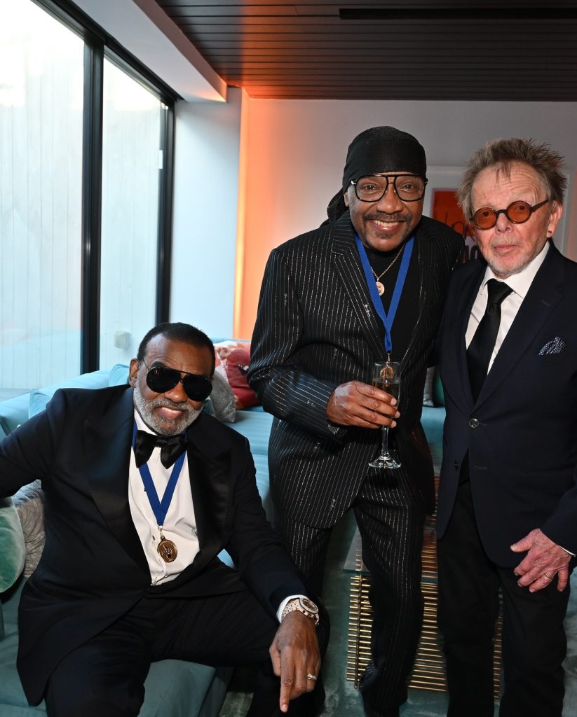 Discover Ronald Isley Wife Age: Shocking Facts