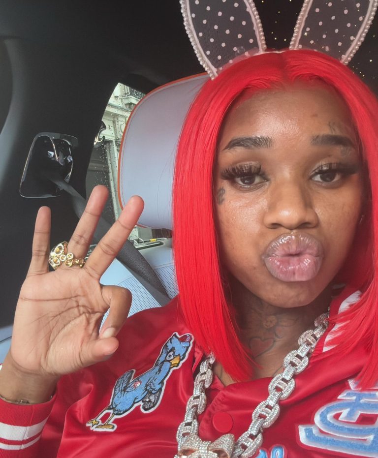 Sexy Red Relationship Update: Who’s She Dating Now Sexy Red Relationship Update: Who’s She Dating Now