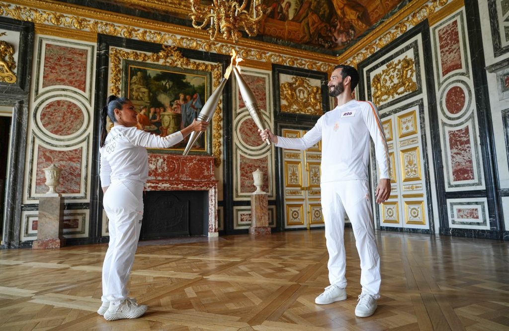 Salma Hayek Relationship: Meet Her Billionaire Husband