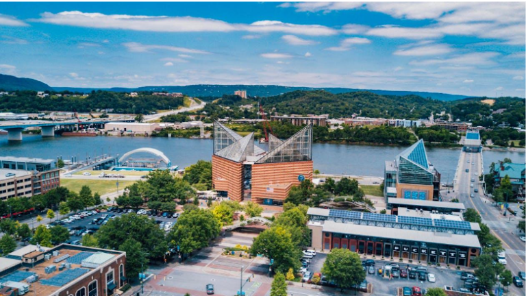 Planning a Trip to Tennessee with Family and Friends