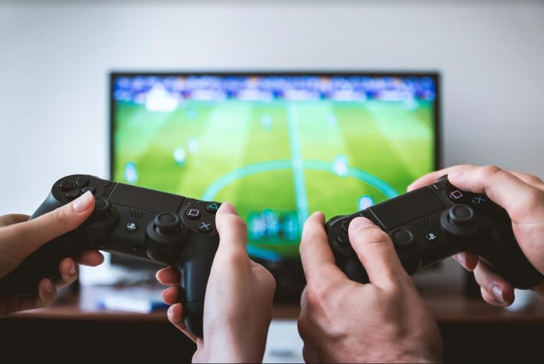 The Top Benefits of Playing Online Games