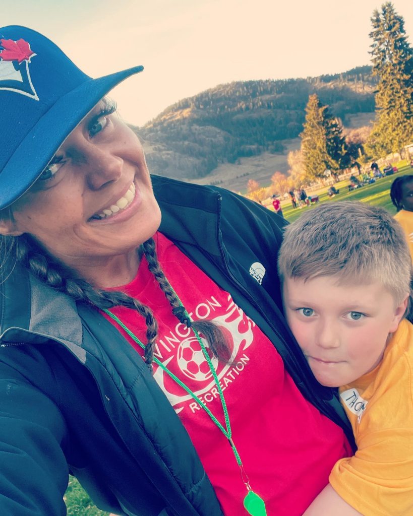 April Kimble Age: Discover Lyle Lovett's Wife Real Age