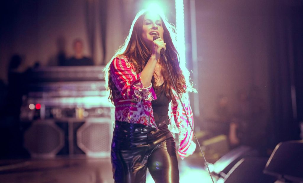 Ryan Reynolds Alanis Morissette Age Difference: Surprising Age Gap Revealed