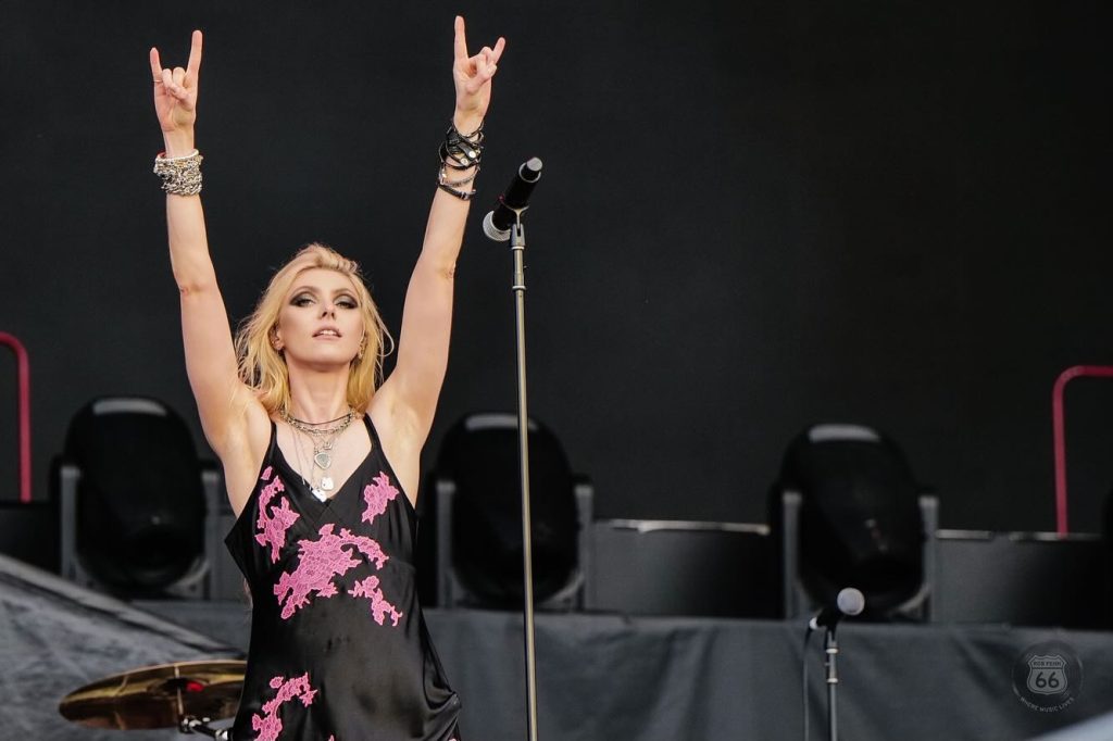 Taylor Momsen Husband: Is She Married? Find Out Now