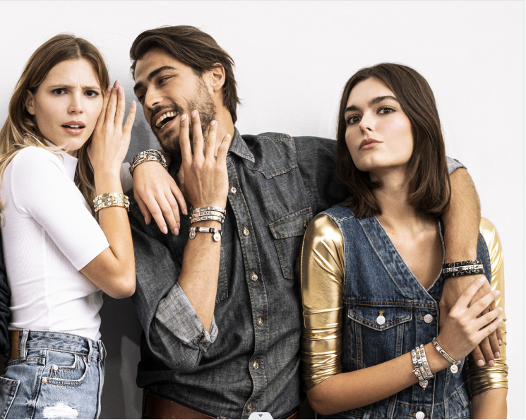 Engraved Jewelry: Create a Unique and Meaningful Gift