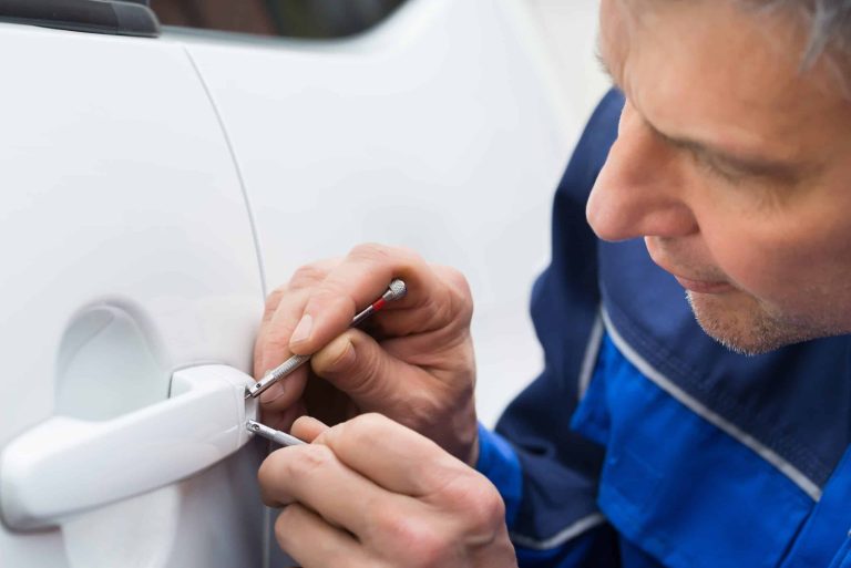 How Can an Expert Locksmith Help You Out in Emergency Lockout Situations? Find Out Now!