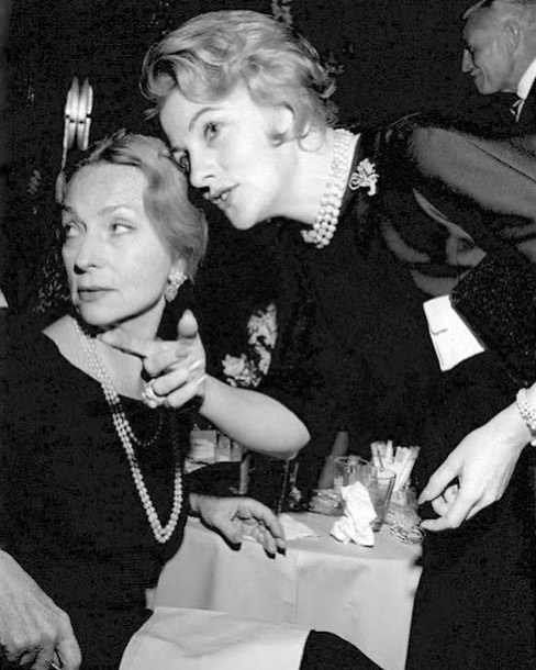 Agnes Moorehead Net Worth: How Rich Was the Hollywood Icon