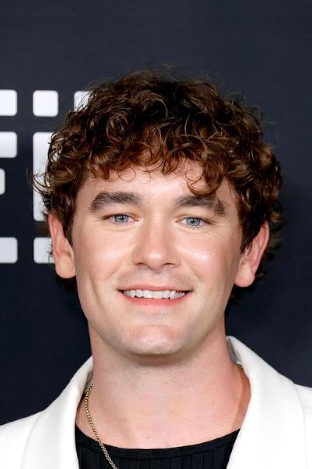 Chloe Fineman Boyfriend: The Truth Behind Their Relationship