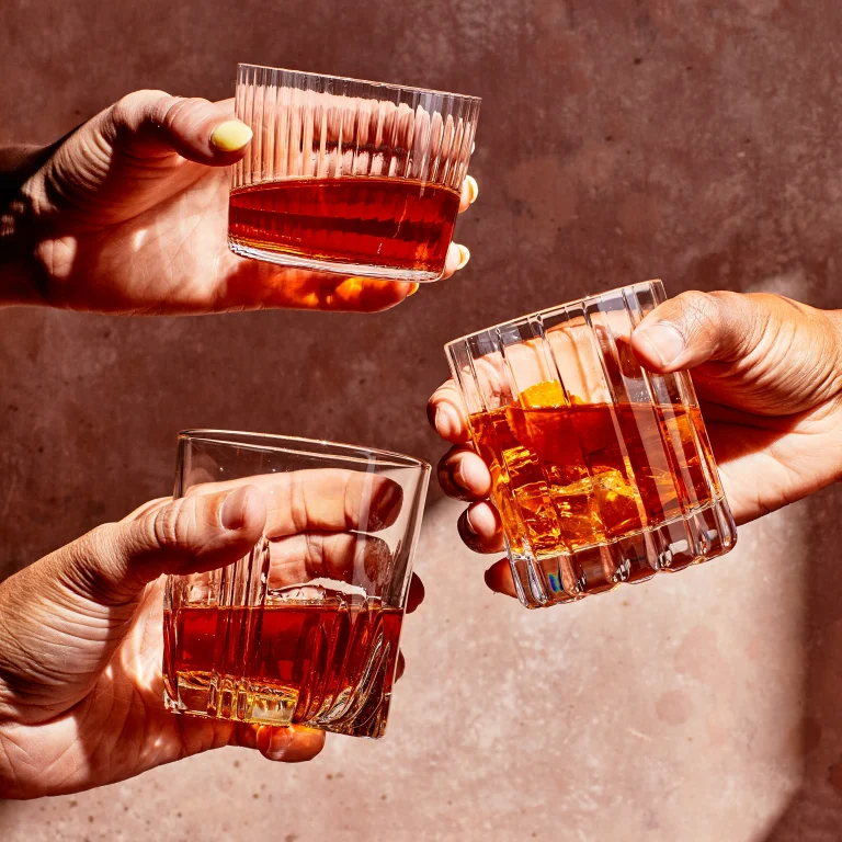 Bourbon Glasses: Best for Tasting and Enjoyment Bourbon Glasses