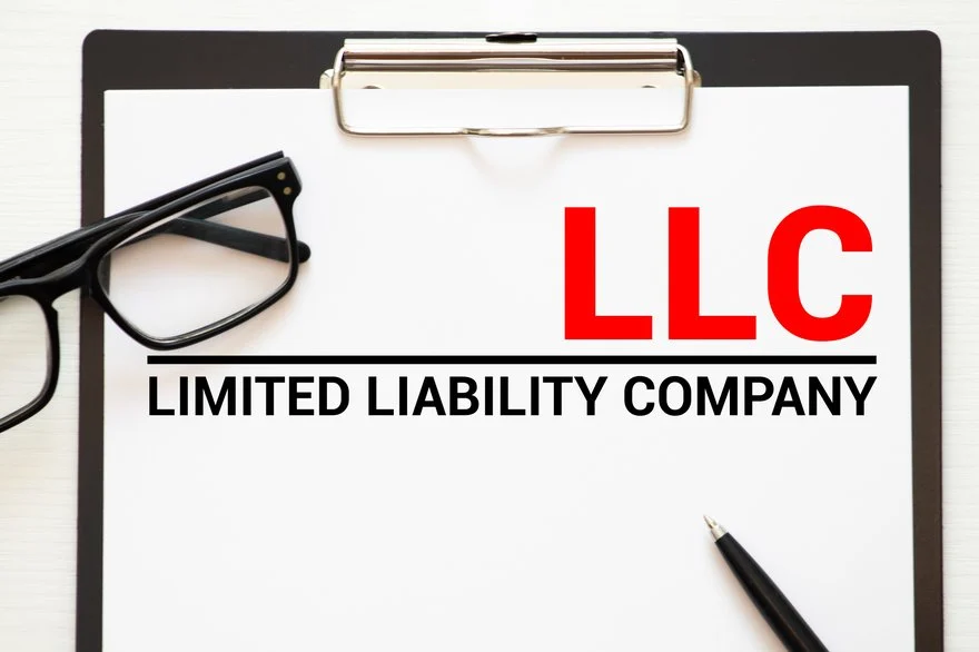 Can You Invest Other People Money in an LLC