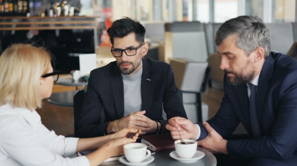 6 Tips for Hiring Effective Sales Leaders That Drive Growth