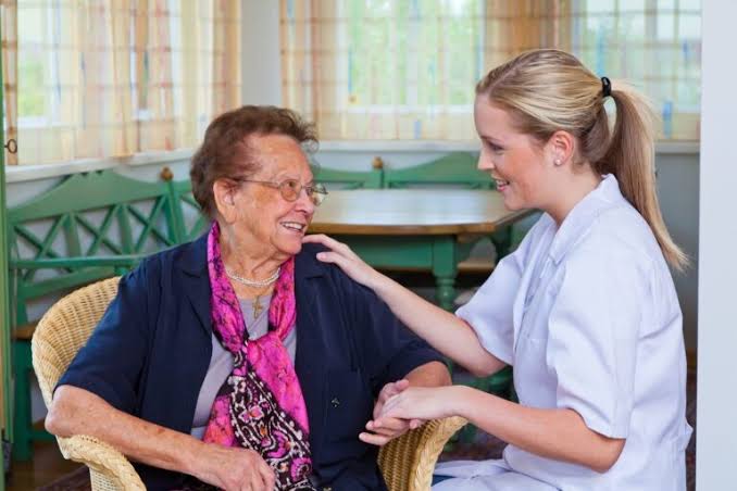 How Assisted Living Can Keep Your Mind Well